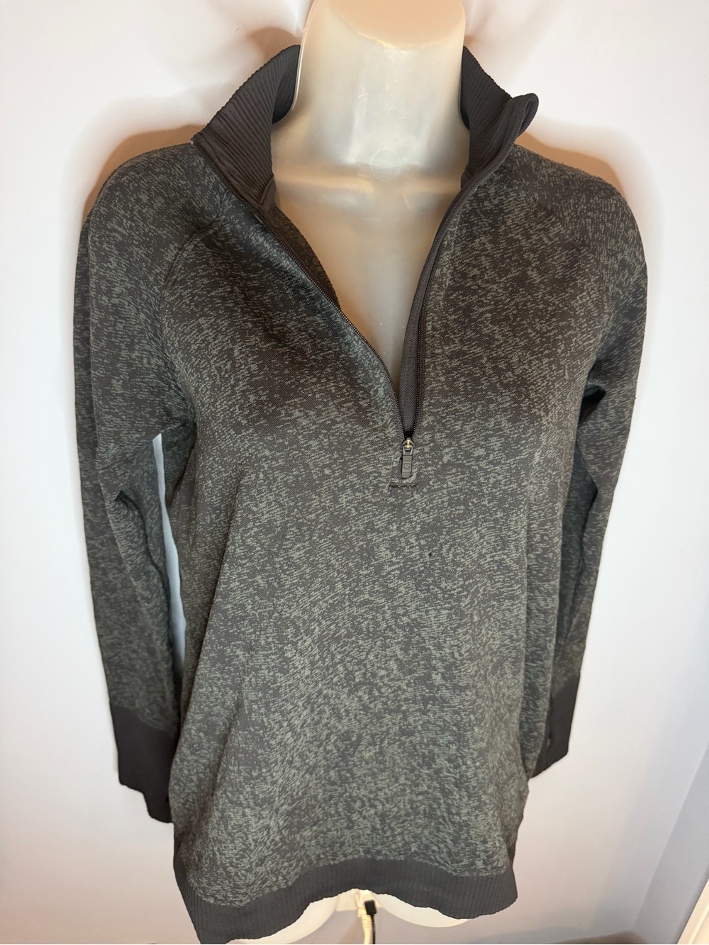 LULULEMON Rest Less Pullover - Picture 10 of 10